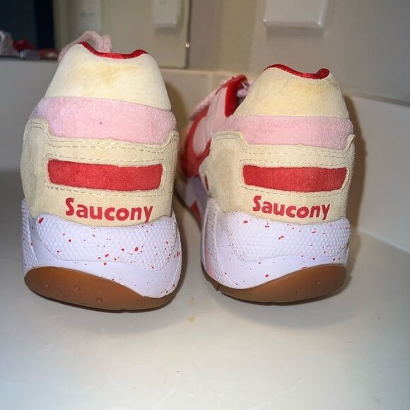 Saucony MEN 9.5 G9 Shadow 5 Scoops Strawberry vanilla ice cream sneakers RARE!!! - Picture 3 of 16